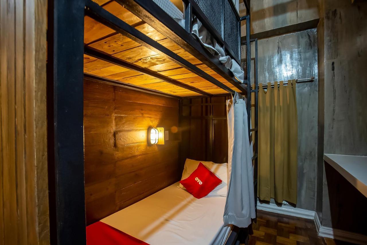 Oyo 821 Connector Hostel Makati City Exterior photo